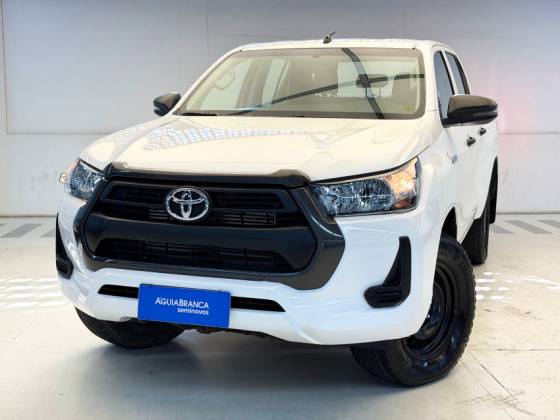 TOYOTA HILUX 2.8 D-4D TURBO DIESEL CD POWER PACK 4X4 MANUAL
